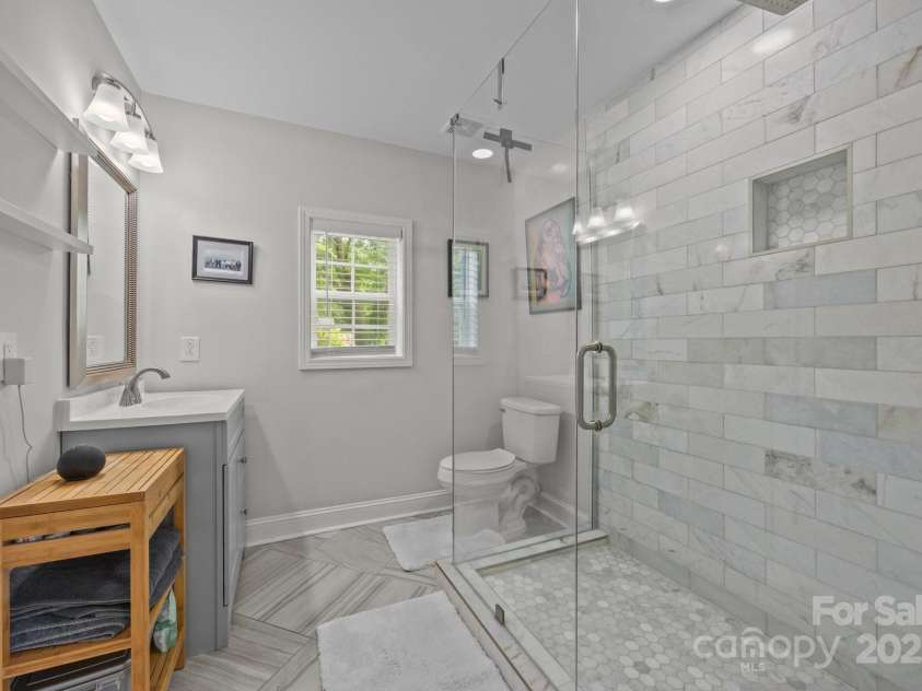 5371 Davidson Road, Davidson, NC 28036.  MLS# CAR4258666, YatesRealty ID 3630. 