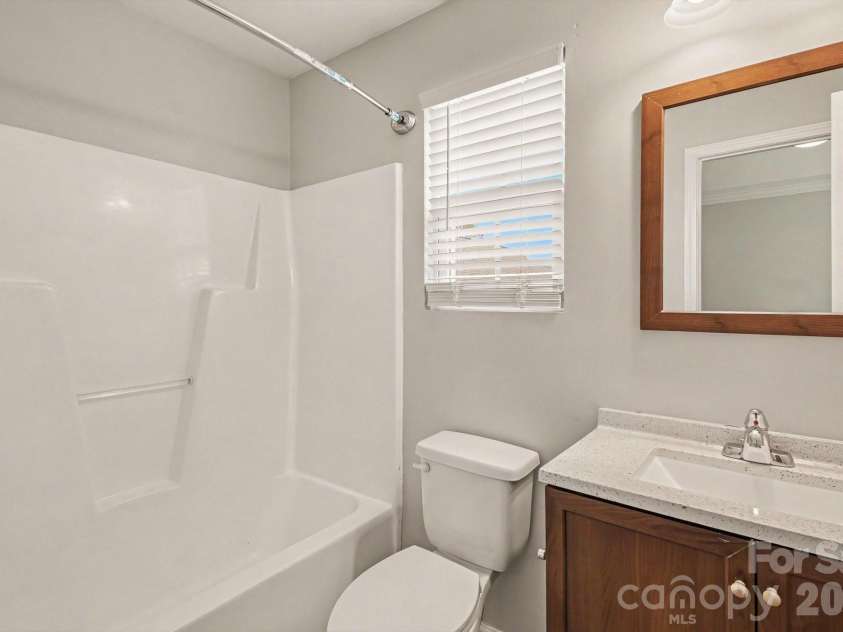 257 Periwinkle Street, Lincolnton, NC 28092.  MLS# CAR4402113, YatesRealty ID 36300. 