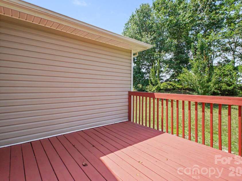 257 Periwinkle Street, Lincolnton, NC 28092.  MLS# CAR4402113, YatesRealty ID 36300. 