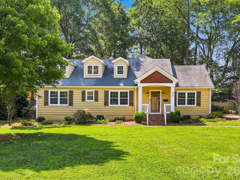 4467 Woodlark Lane, Charlotte, NC 28211.  MLS# CAR4402018, YatesRealty ID 36302. 