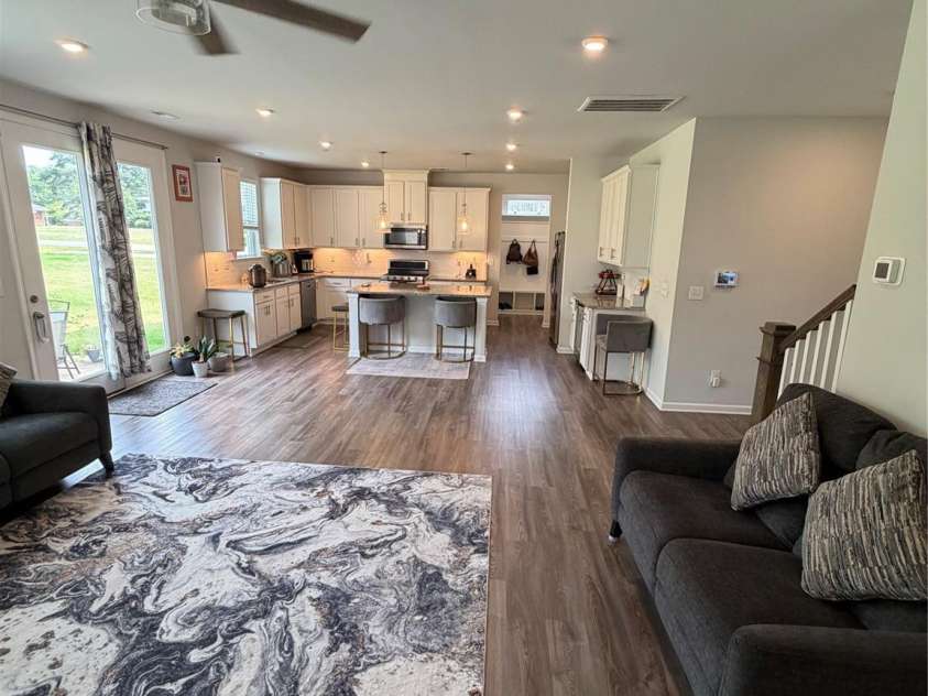 5002 Kinsbridge Drive, Mint Hill, NC 28227.  MLS# CAR4403063, YatesRealty ID 36303. 