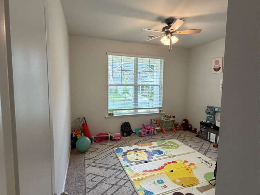 5002 Kinsbridge Drive, Mint Hill, NC 28227.  MLS# CAR4403063, YatesRealty ID 36303. 