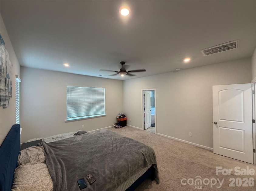 5002 Kinsbridge Drive, Mint Hill, NC 28227.  MLS# CAR4403063, YatesRealty ID 36303. 