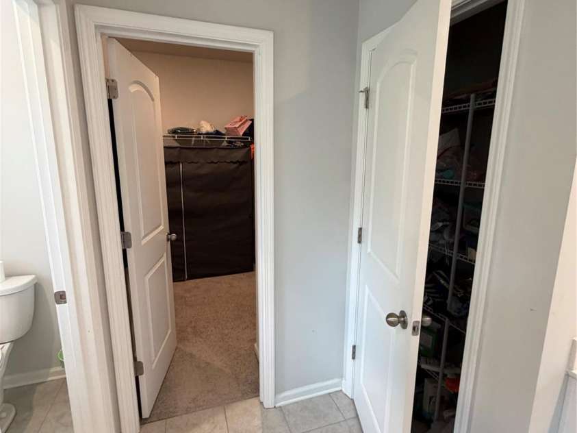 5002 Kinsbridge Drive, Mint Hill, NC 28227.  MLS# CAR4403063, YatesRealty ID 36303. 