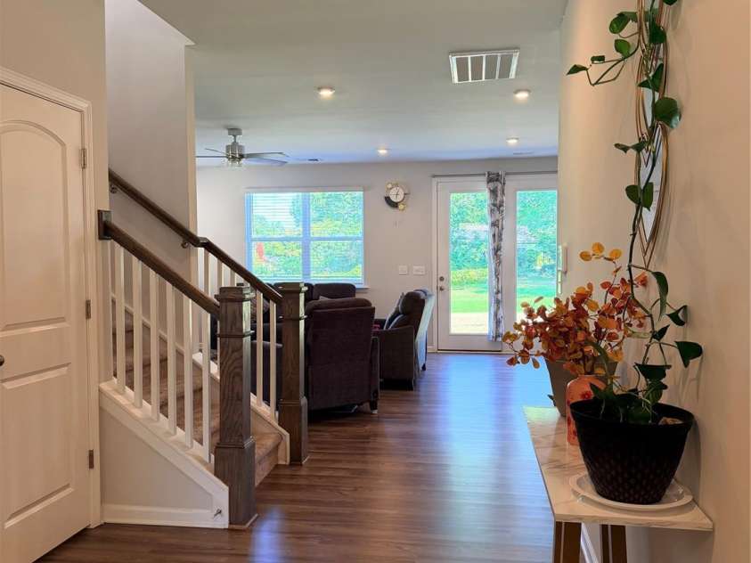 5002 Kinsbridge Drive, Mint Hill, NC 28227.  MLS# CAR4403063, YatesRealty ID 36303. 