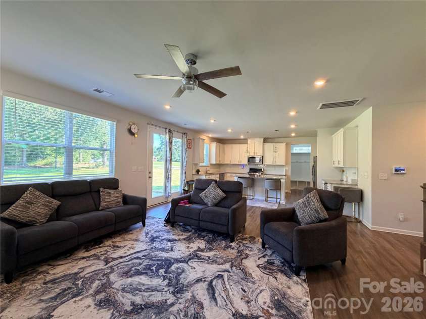 5002 Kinsbridge Drive, Mint Hill, NC 28227.  MLS# CAR4403063, YatesRealty ID 36303. 