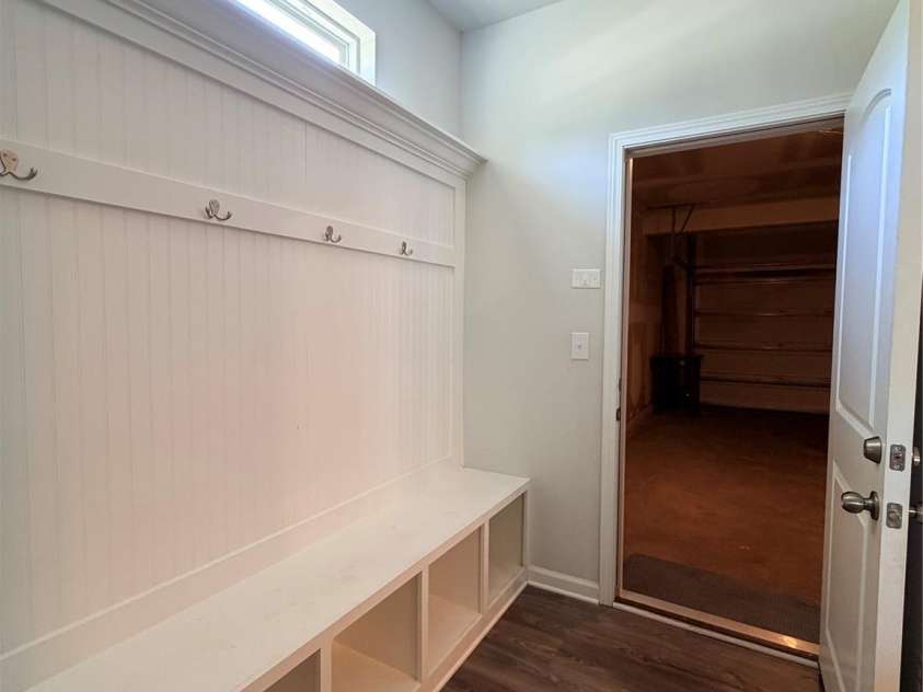 5002 Kinsbridge Drive, Mint Hill, NC 28227.  MLS# CAR4403063, YatesRealty ID 36303. 