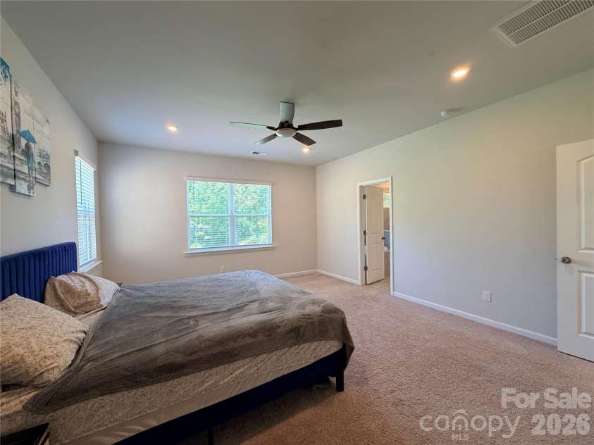 5002 Kinsbridge Drive, Mint Hill, NC 28227.  MLS# CAR4403063, YatesRealty ID 36303. 
