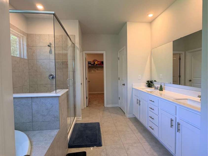 5002 Kinsbridge Drive, Mint Hill, NC 28227.  MLS# CAR4403063, YatesRealty ID 36303. 