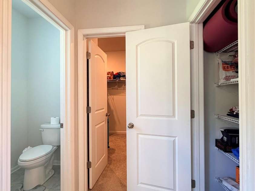 5002 Kinsbridge Drive, Mint Hill, NC 28227.  MLS# CAR4403063, YatesRealty ID 36303. 