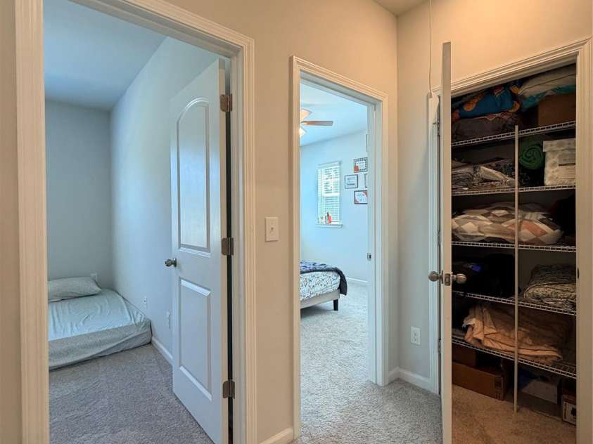5002 Kinsbridge Drive, Mint Hill, NC 28227.  MLS# CAR4403063, YatesRealty ID 36303. 