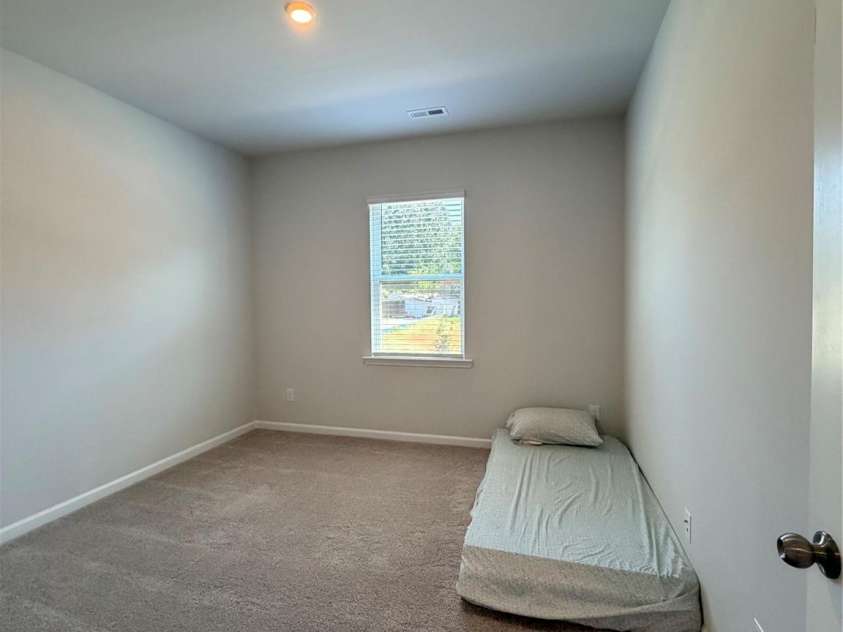 5002 Kinsbridge Drive, Mint Hill, NC 28227.  MLS# CAR4403063, YatesRealty ID 36303. 