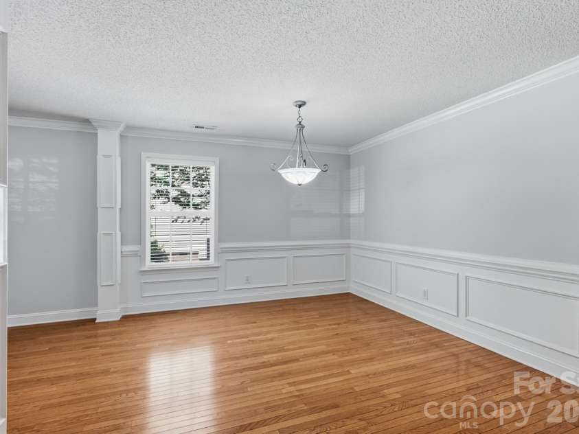 9406 Golden Pond Drive, Charlotte, NC 28269.  MLS# CAR4403076, YatesRealty ID 36304. 