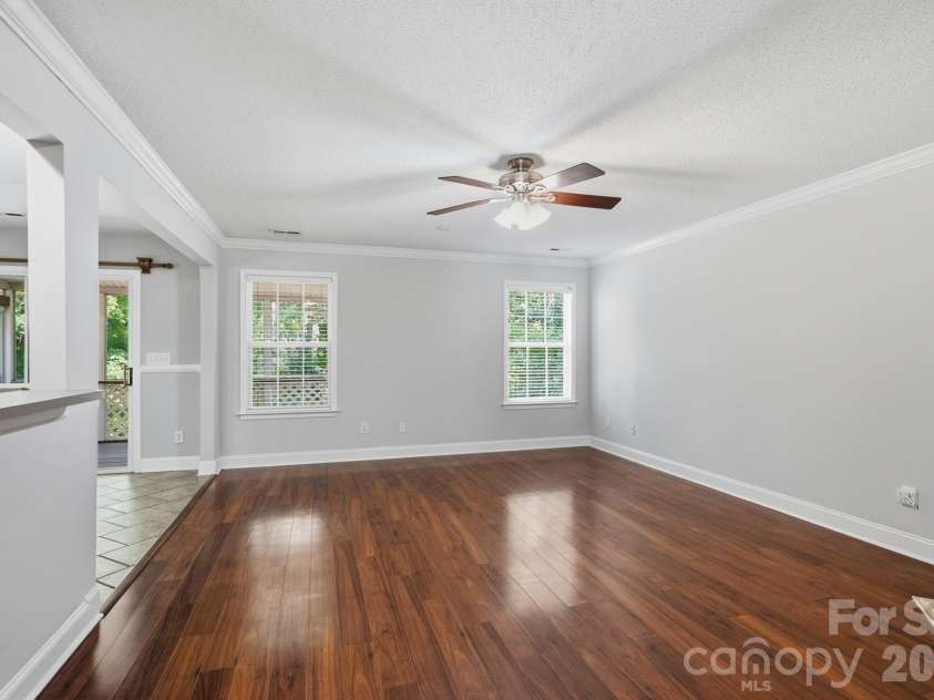 9406 Golden Pond Drive, Charlotte, NC 28269.  MLS# CAR4403076, YatesRealty ID 36304. 