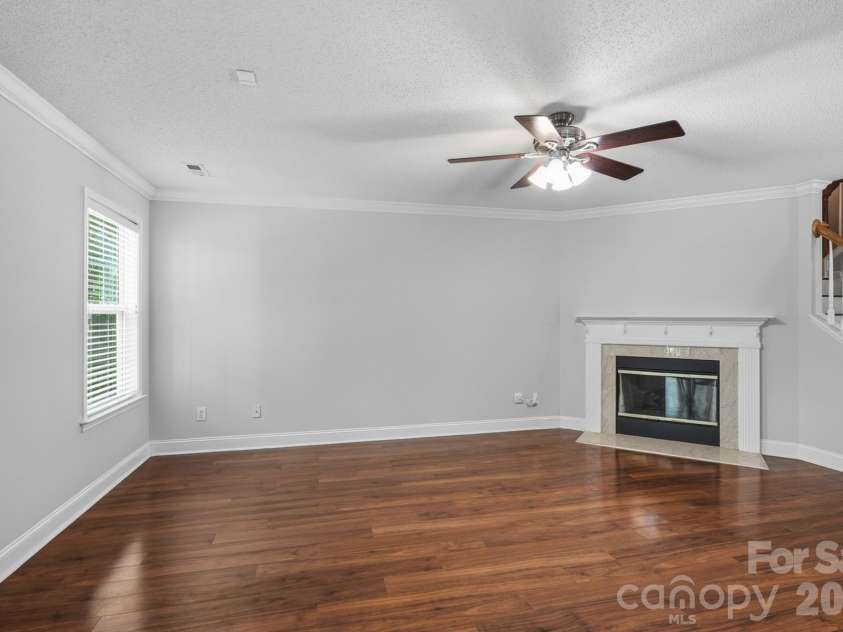 9406 Golden Pond Drive, Charlotte, NC 28269.  MLS# CAR4403076, YatesRealty ID 36304. 