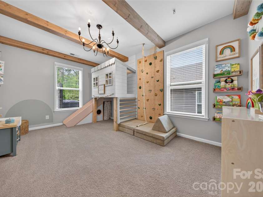 3022 Eagle Ridge Lane, Indian Trail, NC 28079.  MLS# CAR4386492, YatesRealty ID 36307. First Floor Flex Space