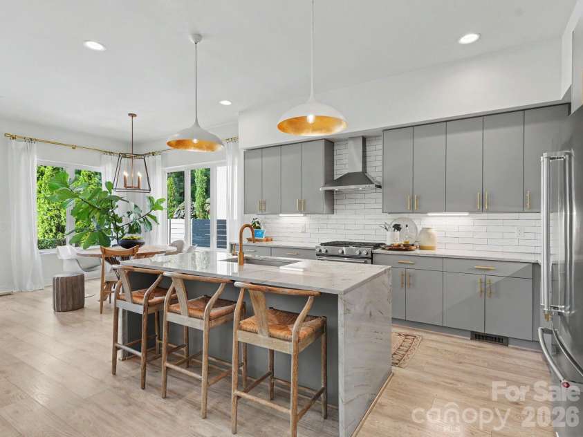 1314 Levy Way, Charlotte, NC 28205.  MLS# CAR4400301, YatesRealty ID 36308. 
