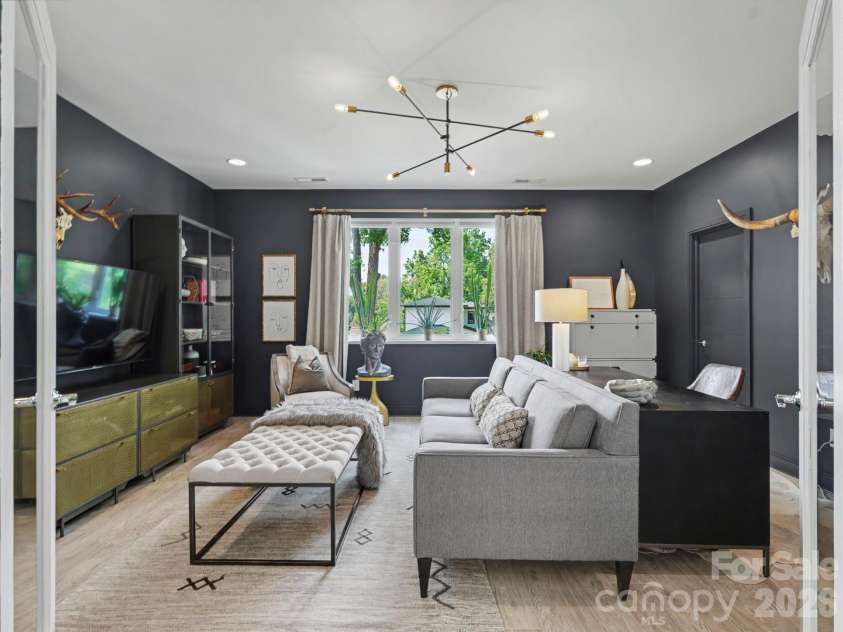 1314 Levy Way, Charlotte, NC 28205.  MLS# CAR4400301, YatesRealty ID 36308. 