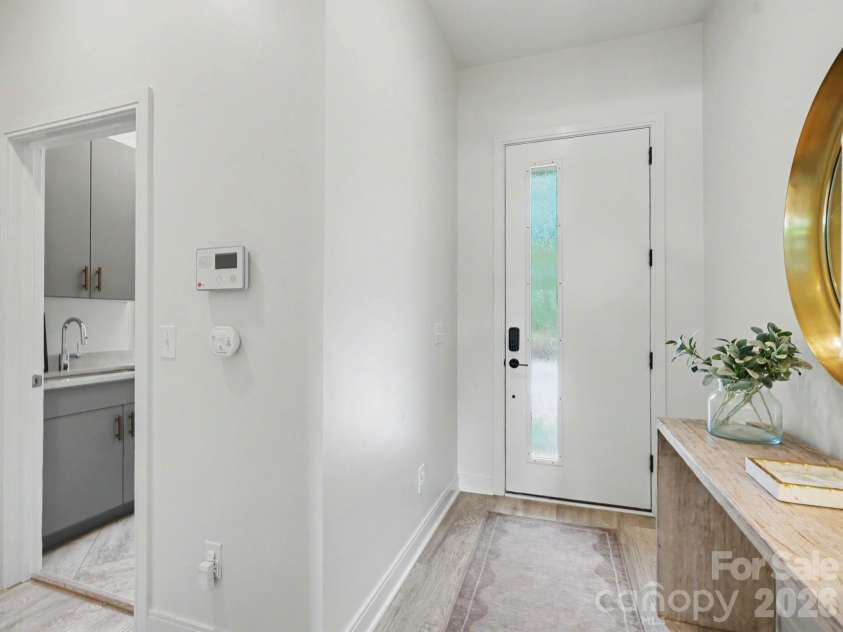 1314 Levy Way, Charlotte, NC 28205.  MLS# CAR4400301, YatesRealty ID 36308. 