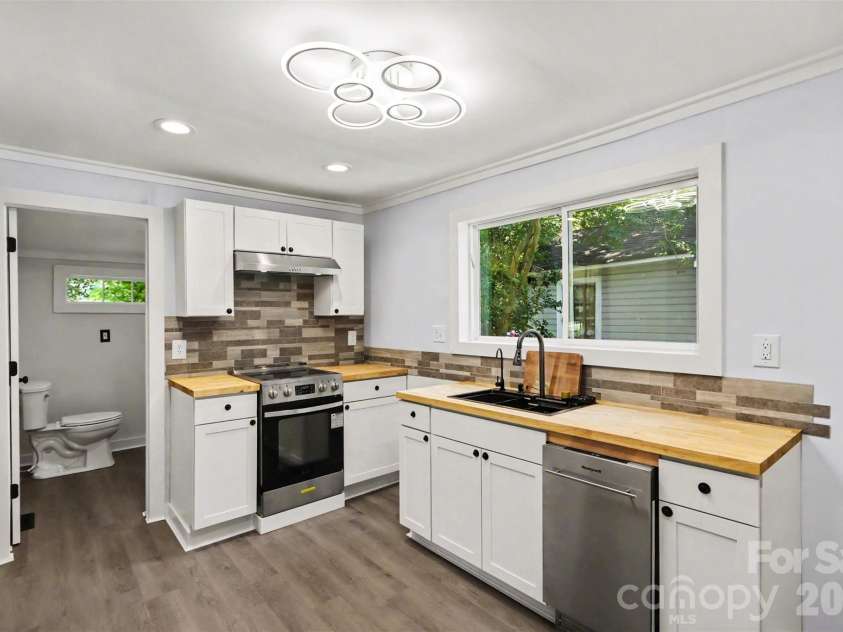 736 Cauthen Street, Rock Hill, SC 29730.  MLS# CAR4399315, YatesRealty ID 36309. 