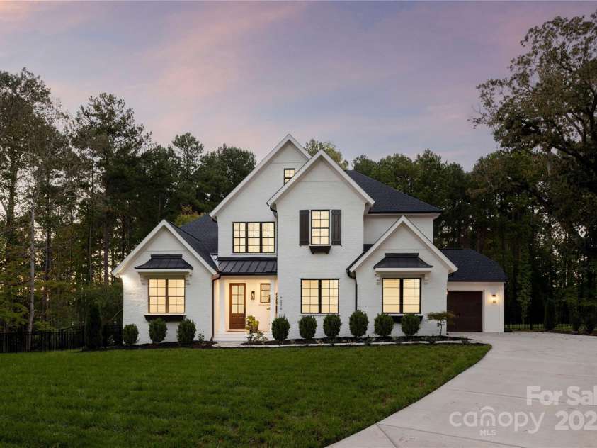 2013 Garden View Lane, Weddington, NC 28104.  MLS# CAR4234729, YatesRealty ID 3631. Gorgeous full brick exterior! 