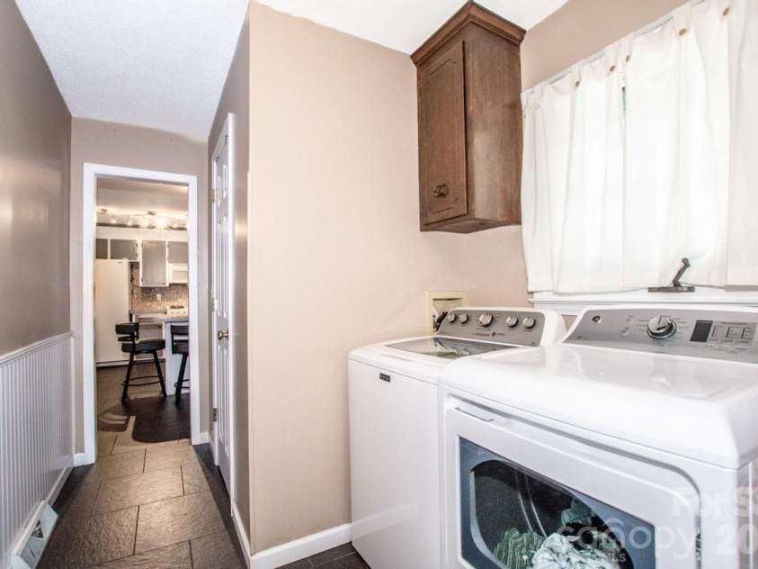 734 Willow Lane, Harrisburg, NC 28075.  MLS# CAR4401220, YatesRealty ID 36311. Laundry/Mud Room