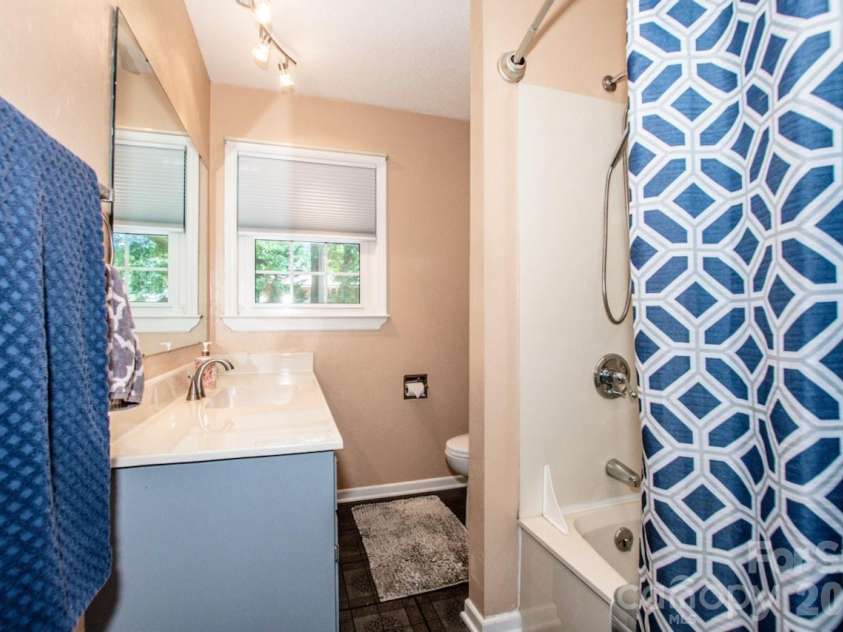 734 Willow Lane, Harrisburg, NC 28075.  MLS# CAR4401220, YatesRealty ID 36311. Upstairs hallway bath