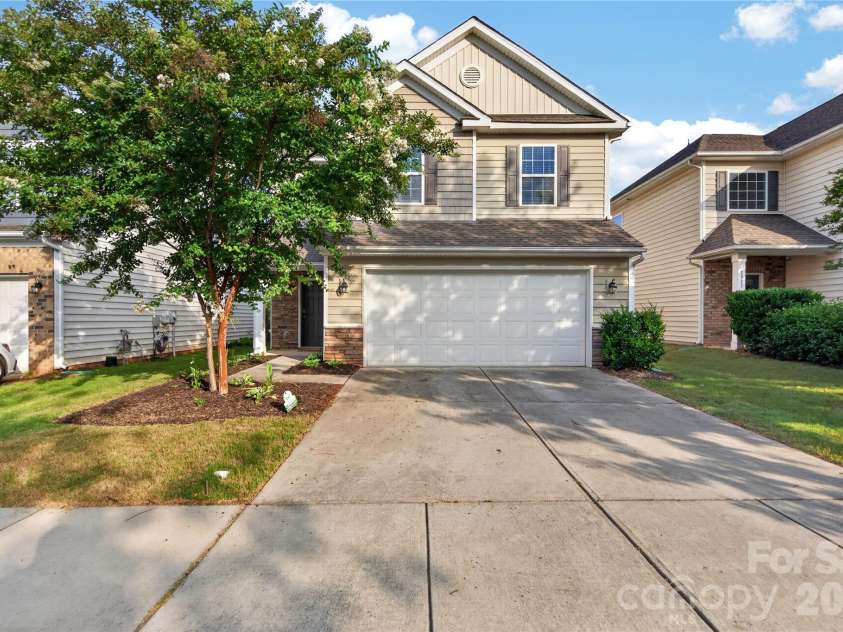 1913 Burning Acres Court, Fort Mill, SC 29715.  MLS# CAR4398757, YatesRealty ID 36313. 