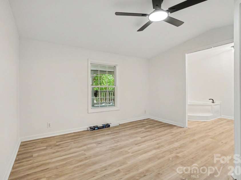 705 Loflin Road, Denton, NC 27239.  MLS# CAR4397453, YatesRealty ID 36314. 