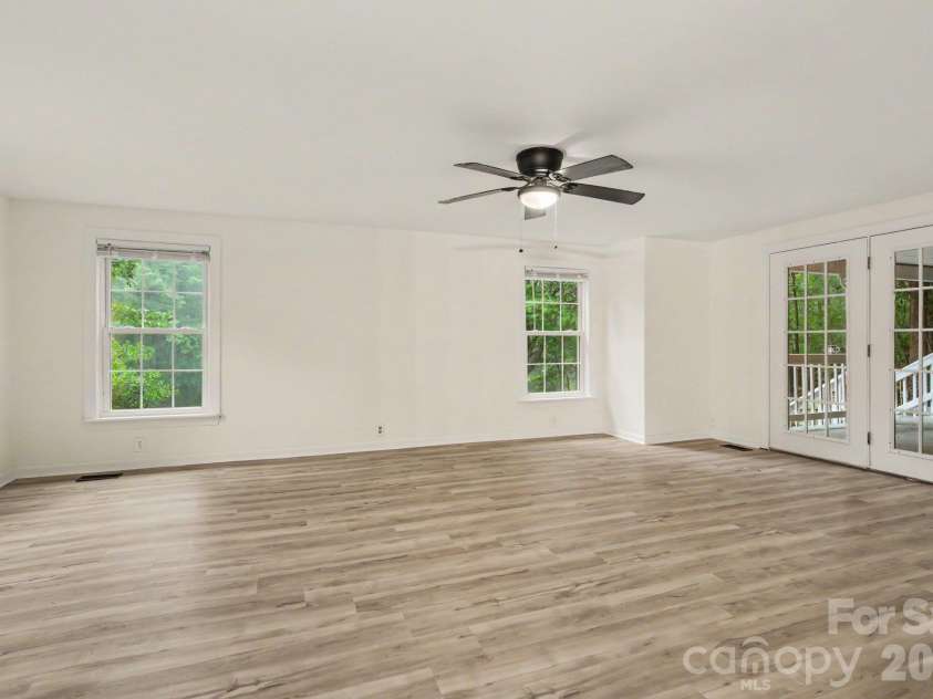 705 Loflin Road, Denton, NC 27239.  MLS# CAR4434522, YatesRealty ID 36314. 