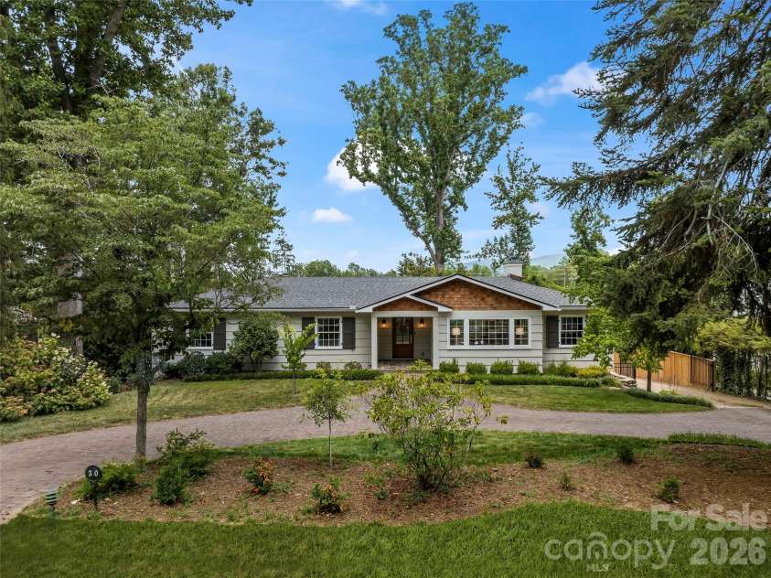 30 White Oak Road, Asheville, NC 28803.  MLS# CAR4401241, YatesRealty ID 36315. 