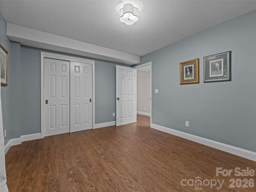 30 White Oak Road, Asheville, NC 28803.  MLS# CAR4401241, YatesRealty ID 36315. 