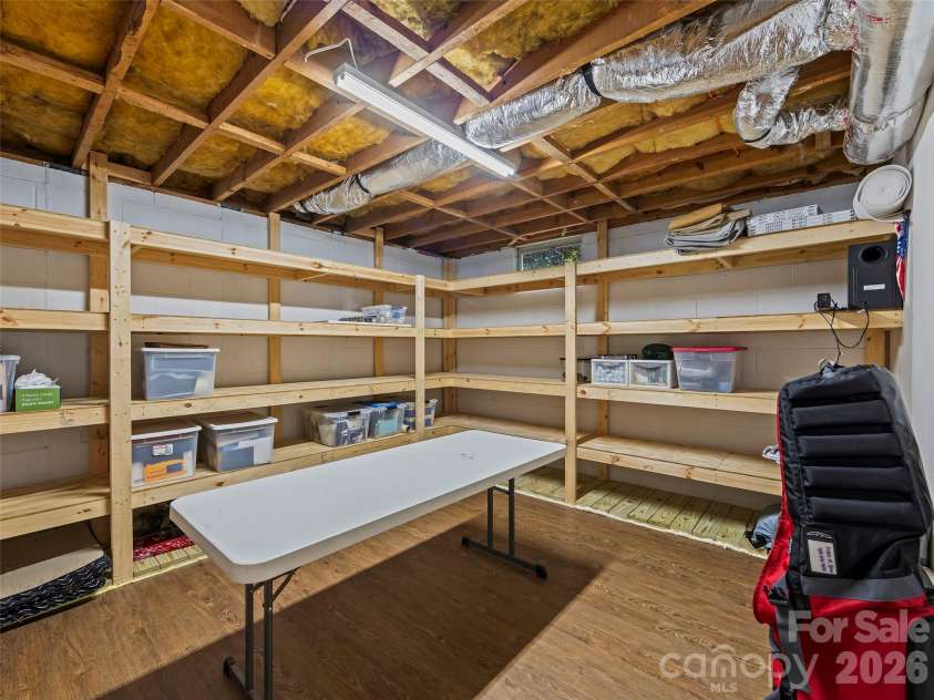 30 White Oak Road, Asheville, NC 28803.  MLS# CAR4401241, YatesRealty ID 36315. 