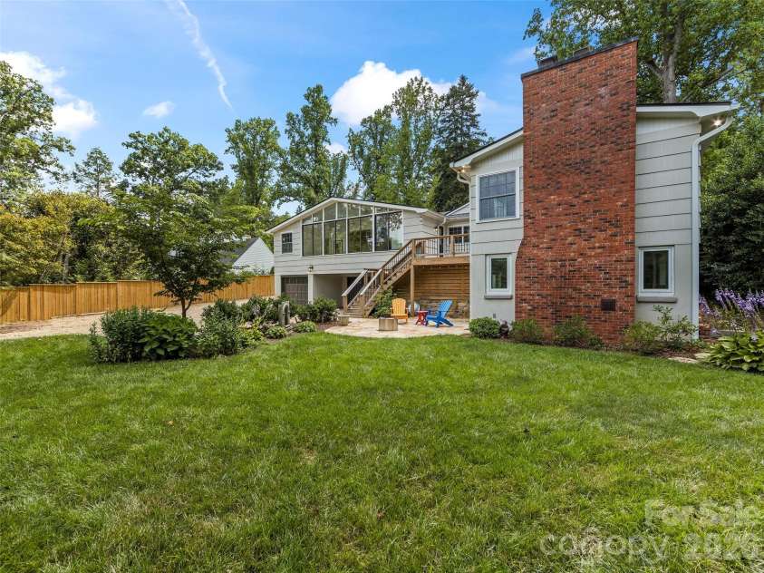 30 White Oak Road, Asheville, NC 28803.  MLS# CAR4401241, YatesRealty ID 36315. 