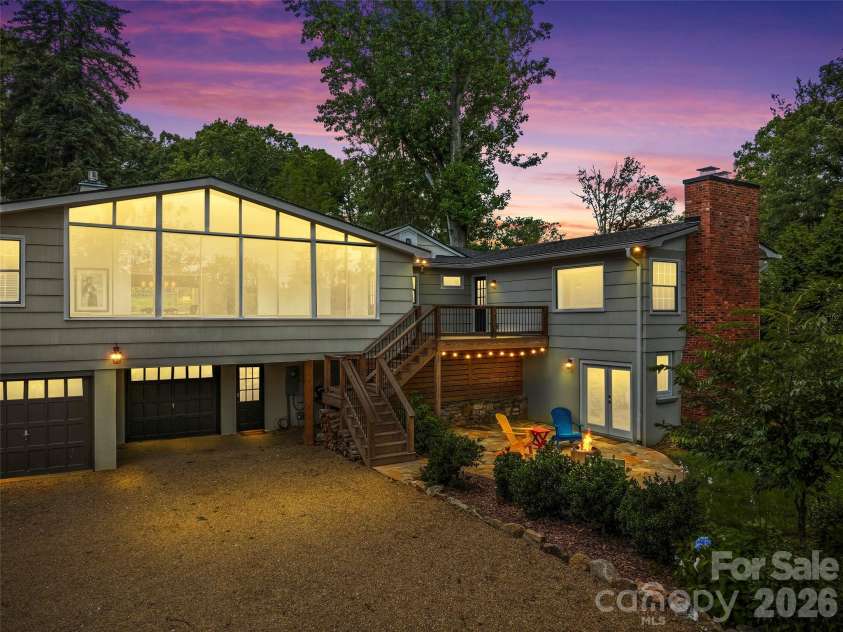 30 White Oak Road, Asheville, NC 28803.  MLS# CAR4401241, YatesRealty ID 36315. 