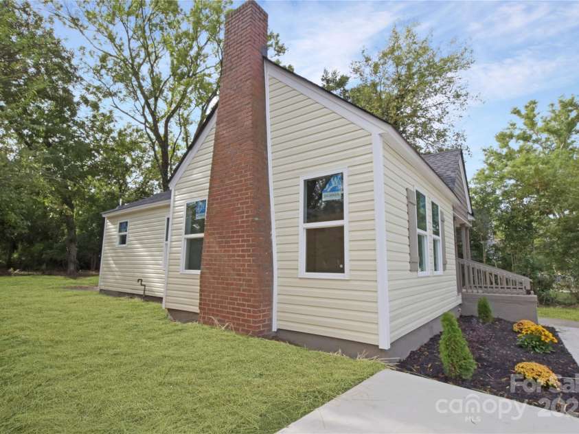 459 Green Street, Rock Hill, SC 29730.  MLS# CAR4309164, YatesRealty ID 3632. 