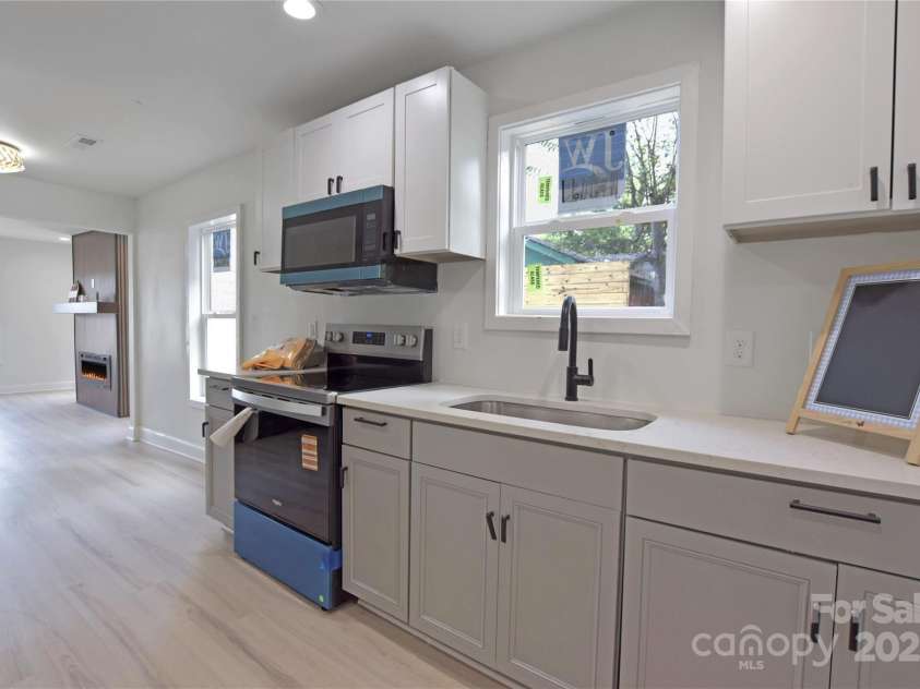 459 Green Street, Rock Hill, SC 29730.  MLS# CAR4309164, YatesRealty ID 3632. 