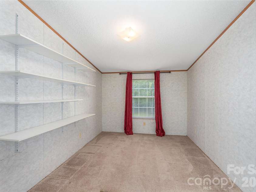 992 Brickyard Road, Horse Shoe, NC 28742.  MLS# CAR4399067, YatesRealty ID 36320. 