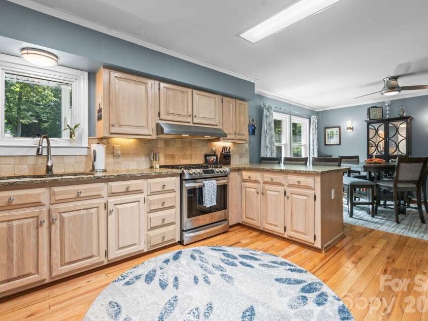 9081 Pittmans Gap Road, Newland, NC 28657.  MLS# CAR4402274, YatesRealty ID 36321. 