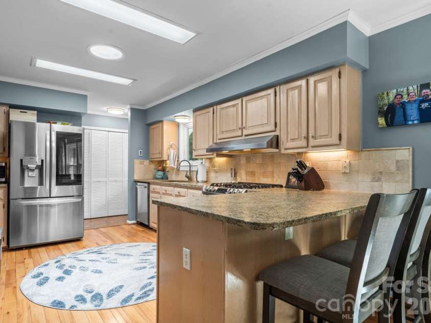 9081 Pittmans Gap Road, Newland, NC 28657.  MLS# CAR4402274, YatesRealty ID 36321. 