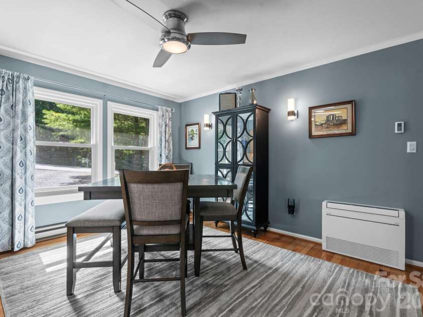 9081 Pittmans Gap Road, Newland, NC 28657.  MLS# CAR4402274, YatesRealty ID 36321. 