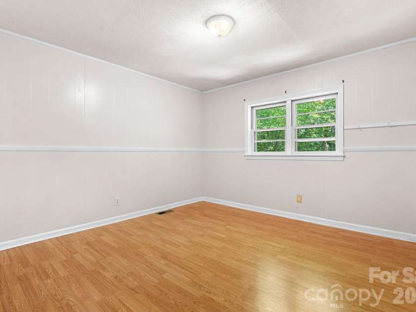 121 Horseshoe Drive, Boone, NC 28607.  MLS# CAR4402623, YatesRealty ID 36322. Bedroom 3