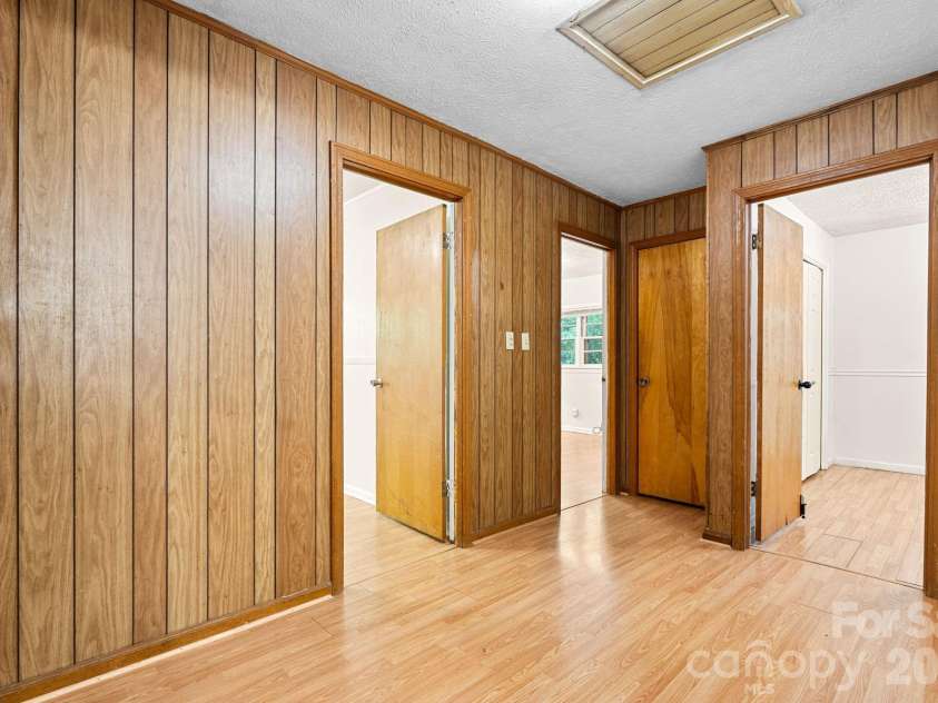 121 Horseshoe Drive, Boone, NC 28607.  MLS# CAR4402623, YatesRealty ID 36322. Three bedrooms upstairs