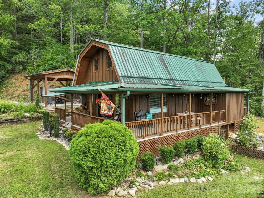 1901 Blue Rock Road, Burnsville, NC 28714.  MLS# CAR4402006, YatesRealty ID 36323. 