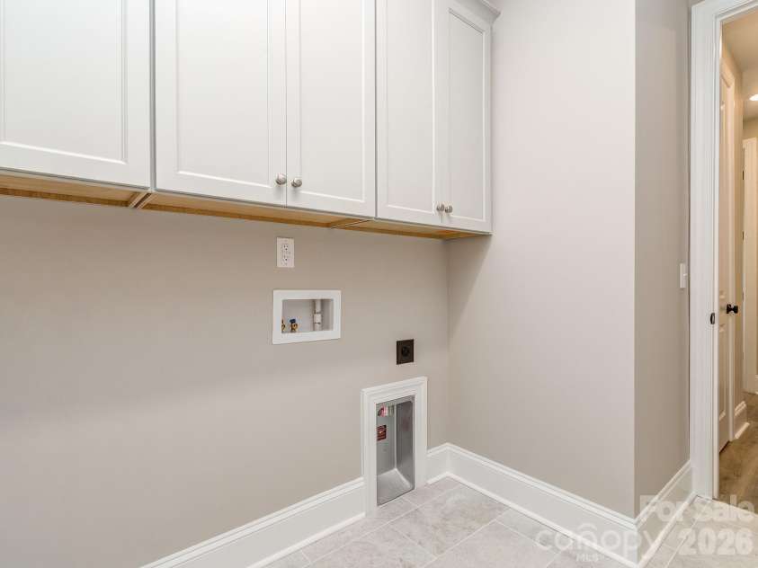 518 Edmunds Lane, Clover, SC 28710.  MLS# CAR4403136, YatesRealty ID 36325. 