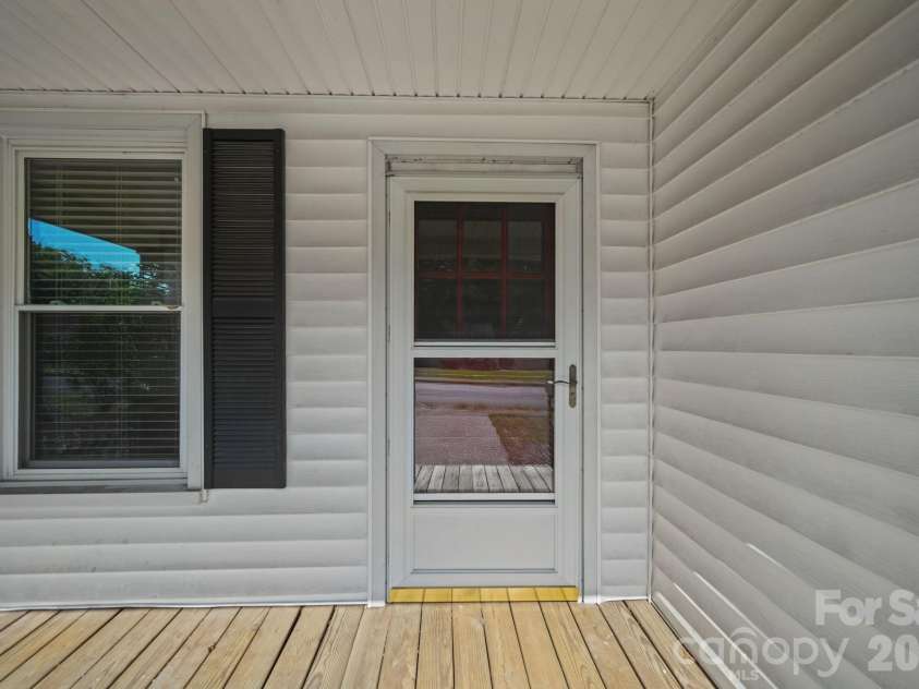709 5th Street, Albemarle, NC 28001.  MLS# CAR4403151, YatesRealty ID 36326. 