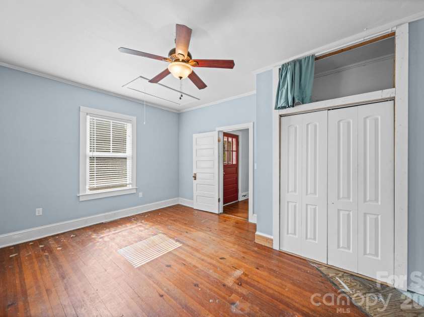 709 5th Street, Albemarle, NC 28001.  MLS# CAR4403151, YatesRealty ID 36326. 