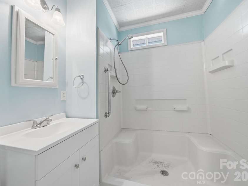 709 5th Street, Albemarle, NC 28001.  MLS# CAR4403151, YatesRealty ID 36326. 