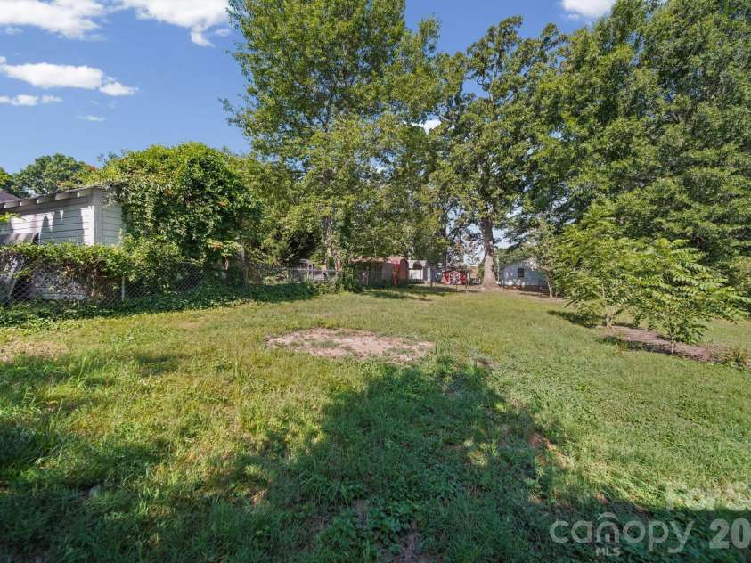 709 5th Street, Albemarle, NC 28001.  MLS# CAR4403151, YatesRealty ID 36326. 