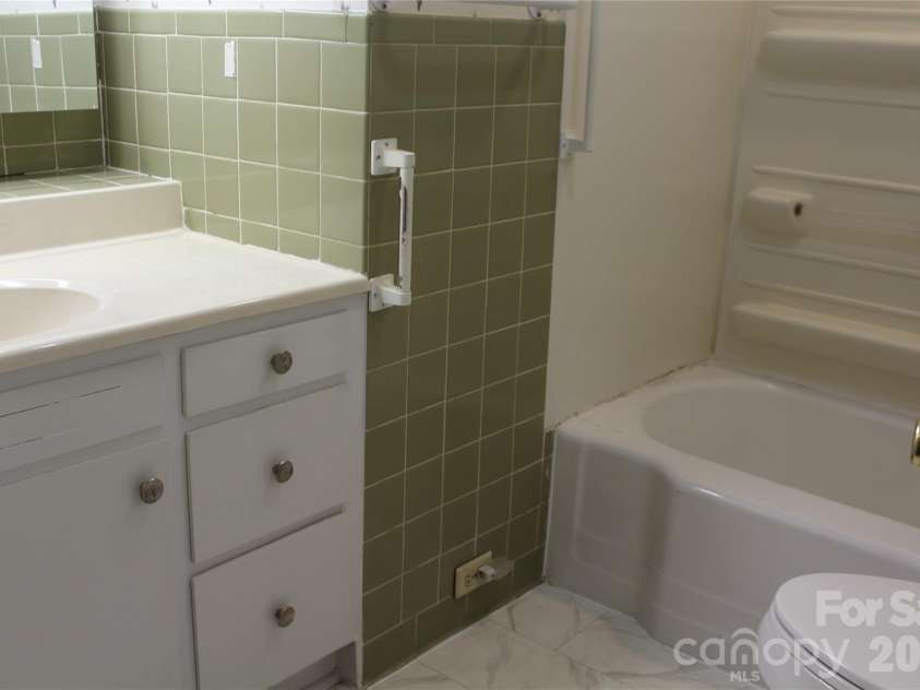 316 Drexel Road, Morganton, NC 28655.  MLS# CAR4341632, YatesRealty ID 3633. 